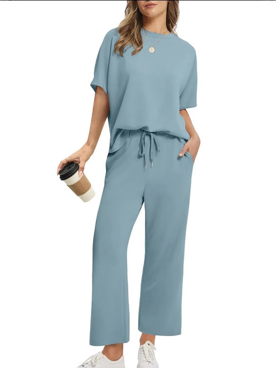 Women's short-sleeved three-quarter-length pants set