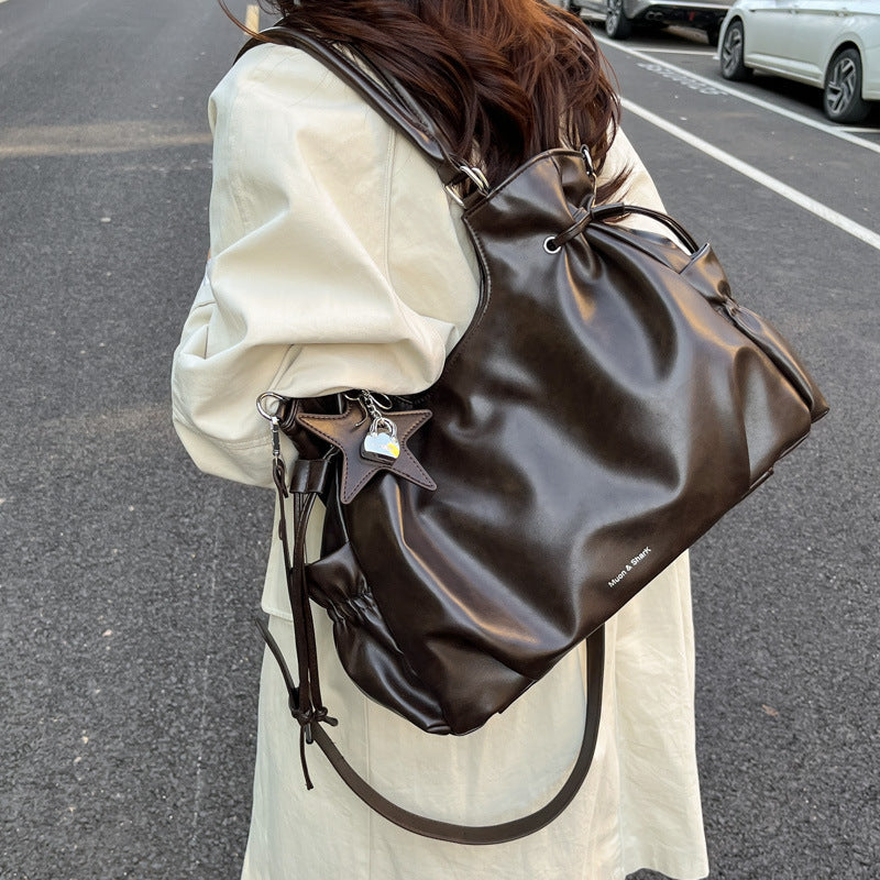 Large-capacity vintage bag
